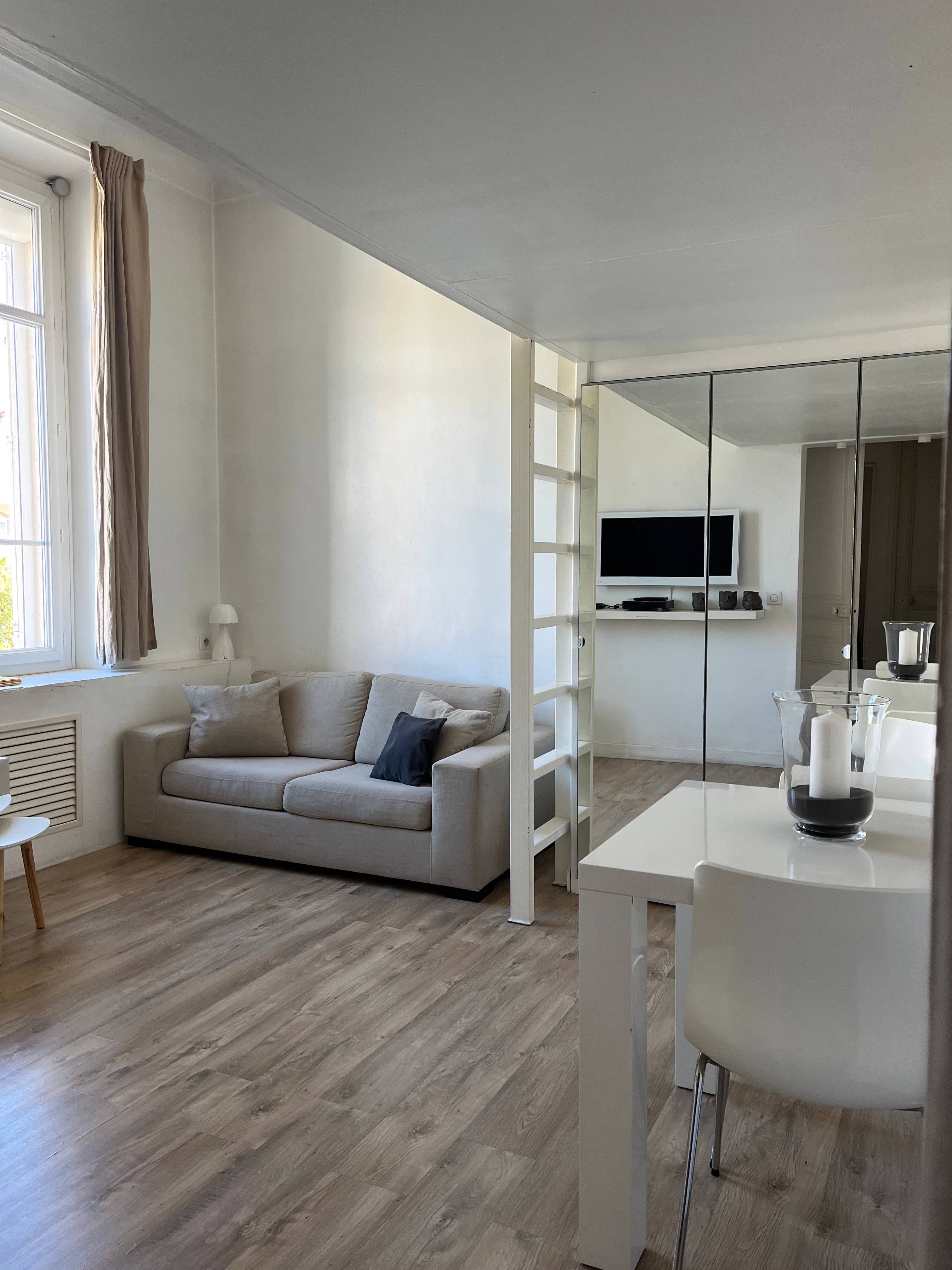 Loue Appartement T1 Meublé - SEPTEMBRE 2025 - Cannes - 24m²