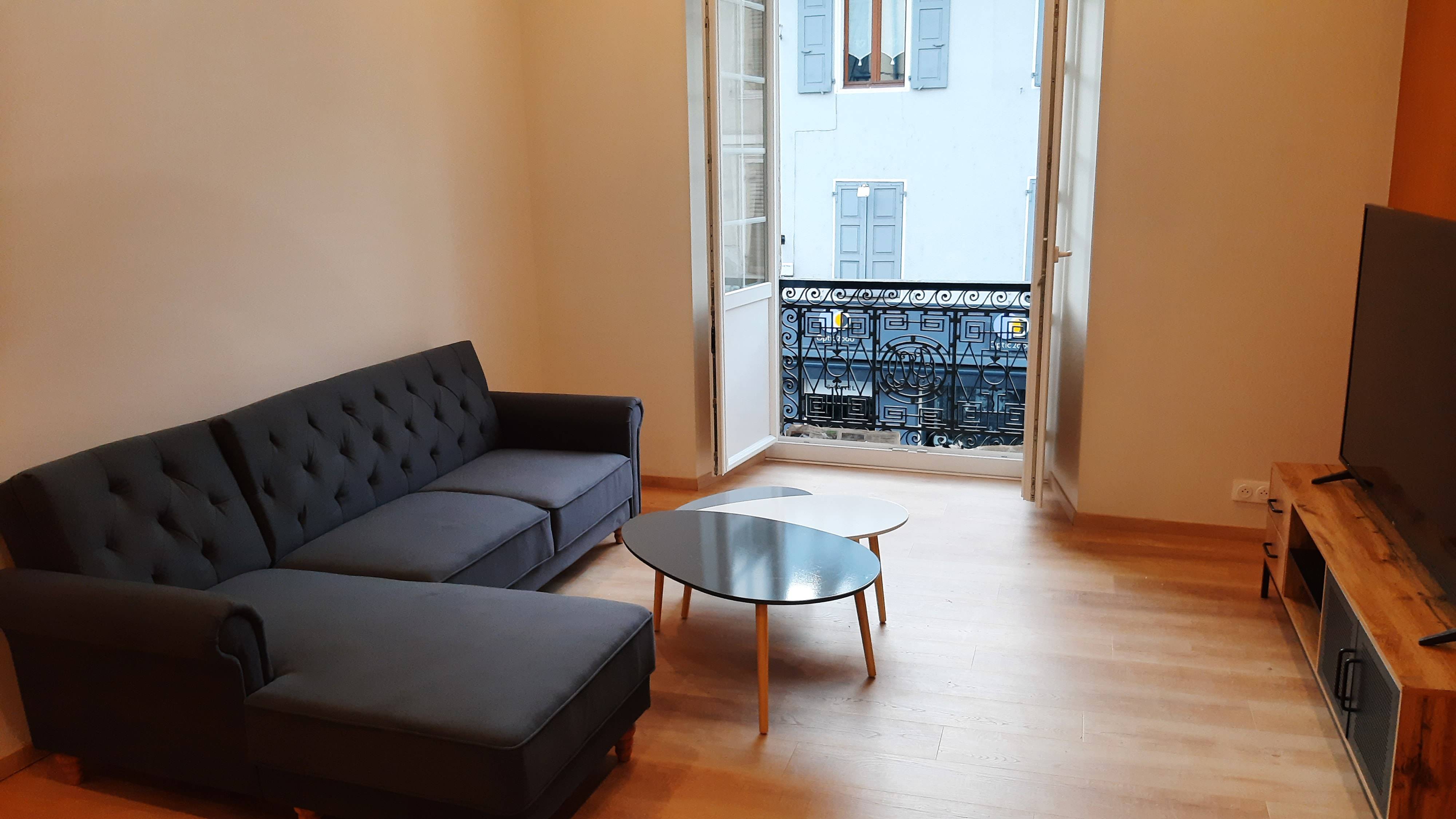 Loue trés bel appartement F3 tout confort remis à neuf - 70m², Albertville (73)