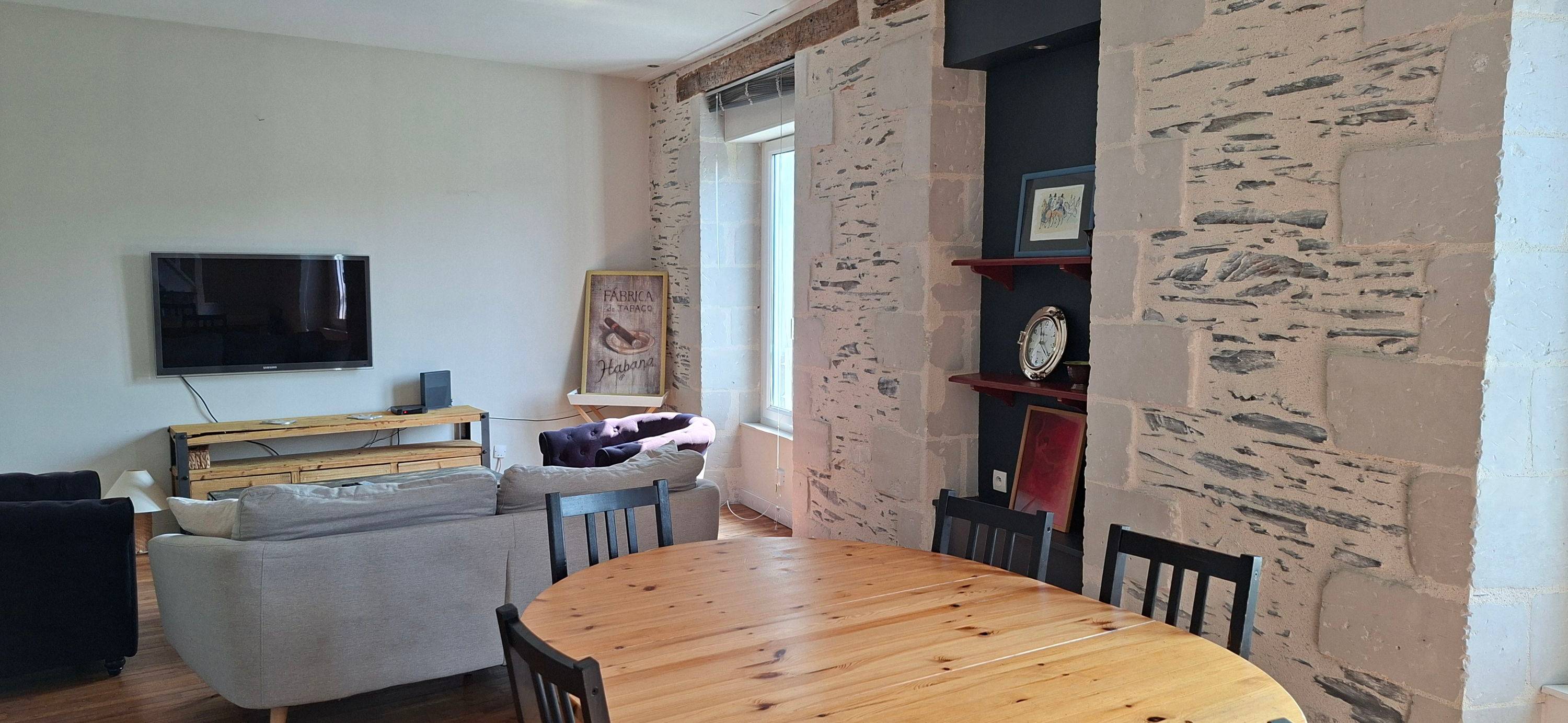 Loue appartement meublé Angers (49) 3 chambres, exterieur - 110m²