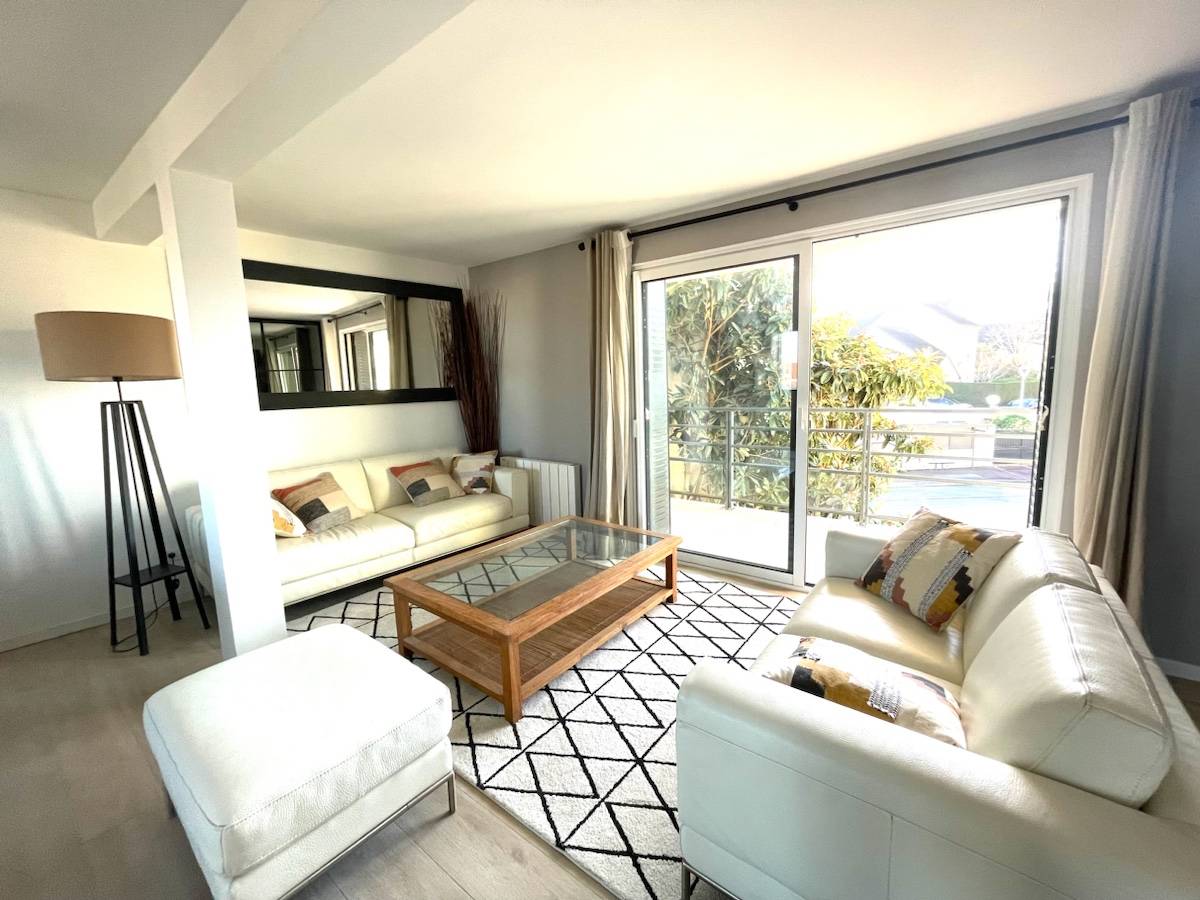Loue appartement meublé 63m² 3 pièces Terrasse Mont Valérien Nanterre