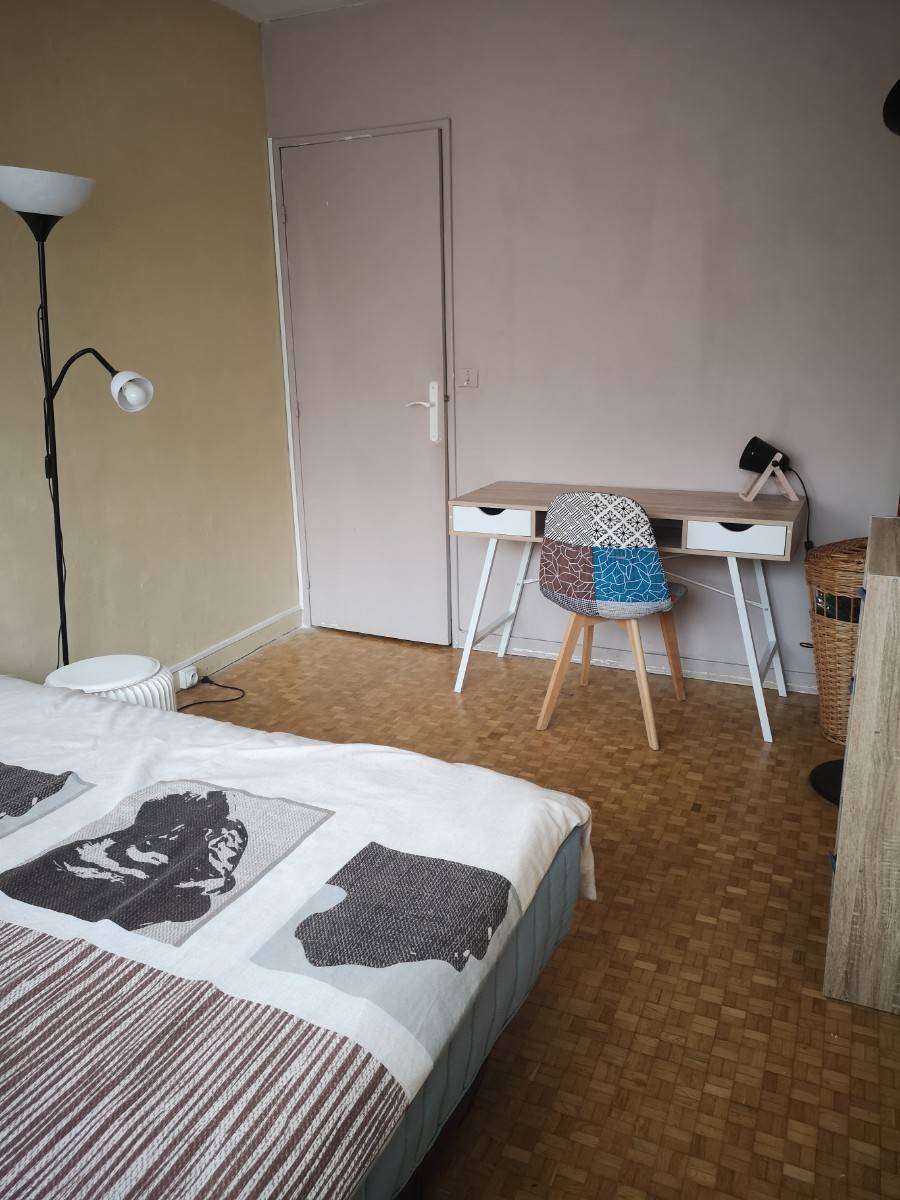 Loue 1 chambre en colocation - appartement 78m² en colocation à 5mn du RER A Noisy-le-Grand