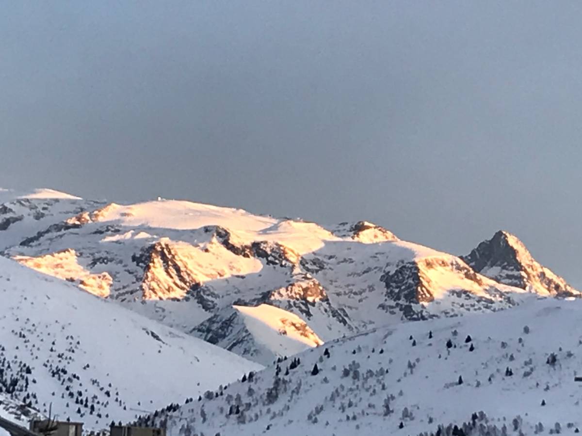 Loue appartement 2 chambres - haut de la station Alpe Huez - 6 couchages