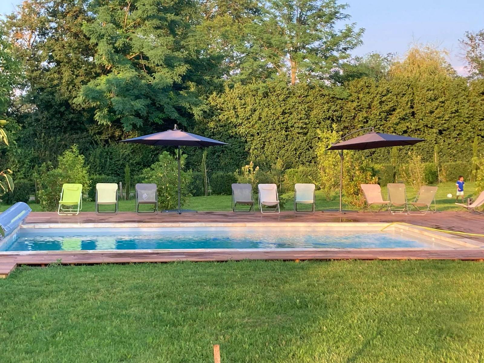 Loue maison dans le Beaujolais - piscine jardin 5000m² - 10 couchages - Gleizé (69)