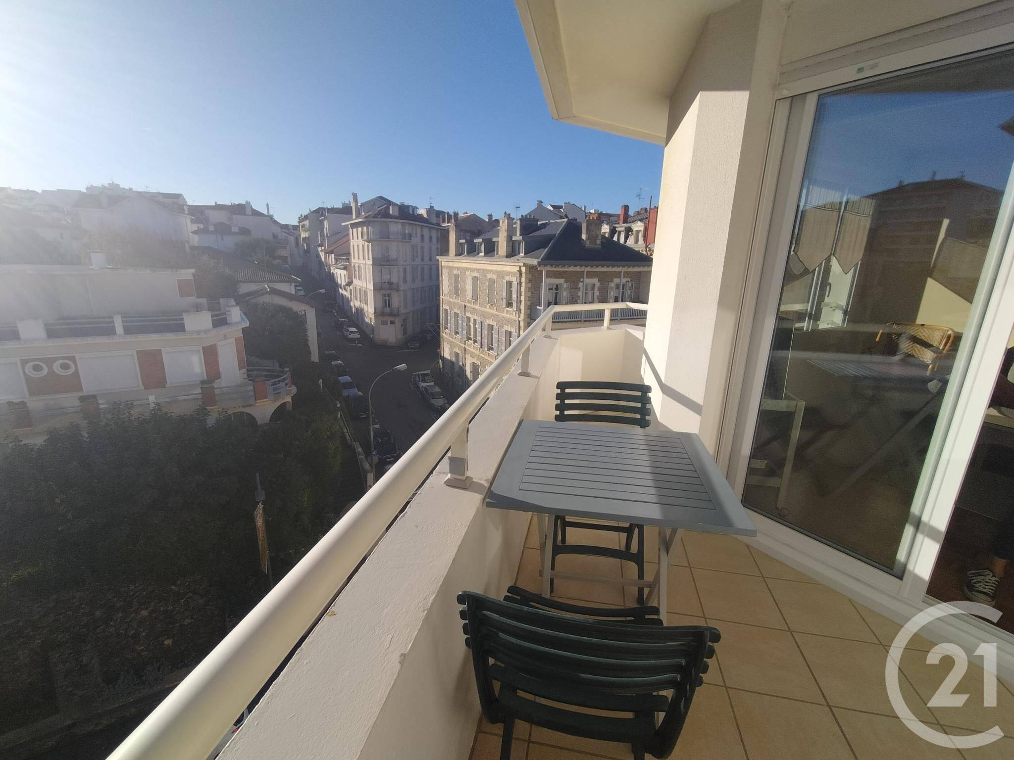 Loue T3 Biarritz (64) avec Terrasse et Parking 2ème ligne front de mer - 54m²