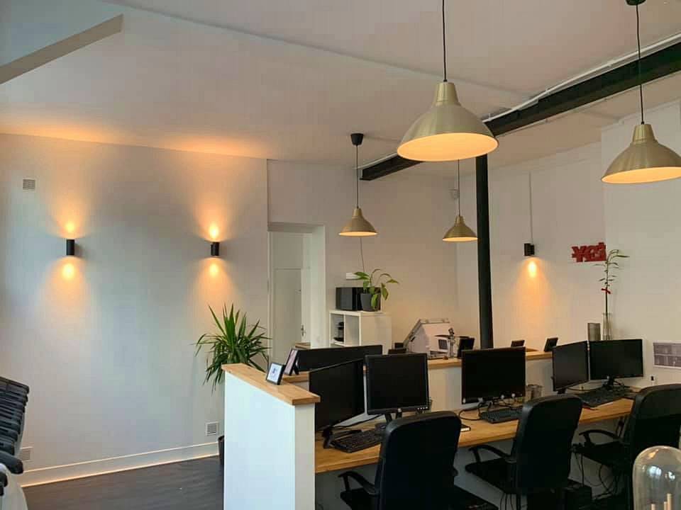 Loue 4 postes de travail - rue du Conservatoire Paris 9ème