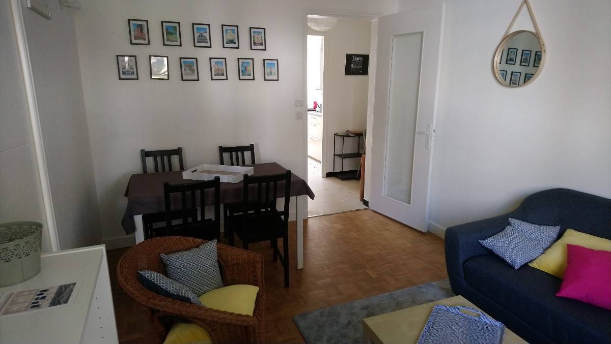 Chambre meublee 13m² jeunes actifs colocation confort proche bus, tram, commerces