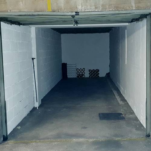 Loue Box Colombes (92) Centre quartier mairie - 20m²
