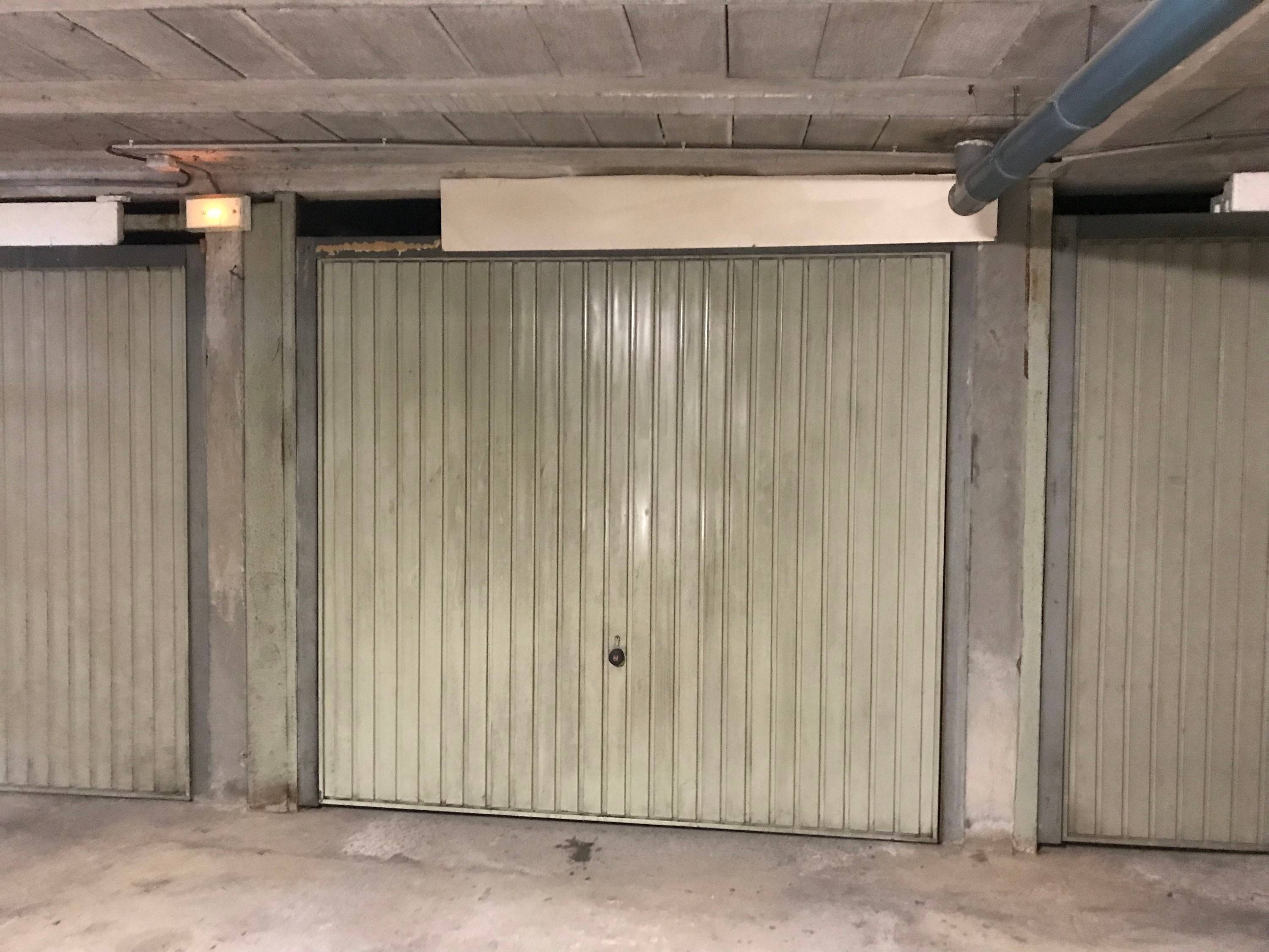 Loue garage Toulon Sainte Anne - 13m²