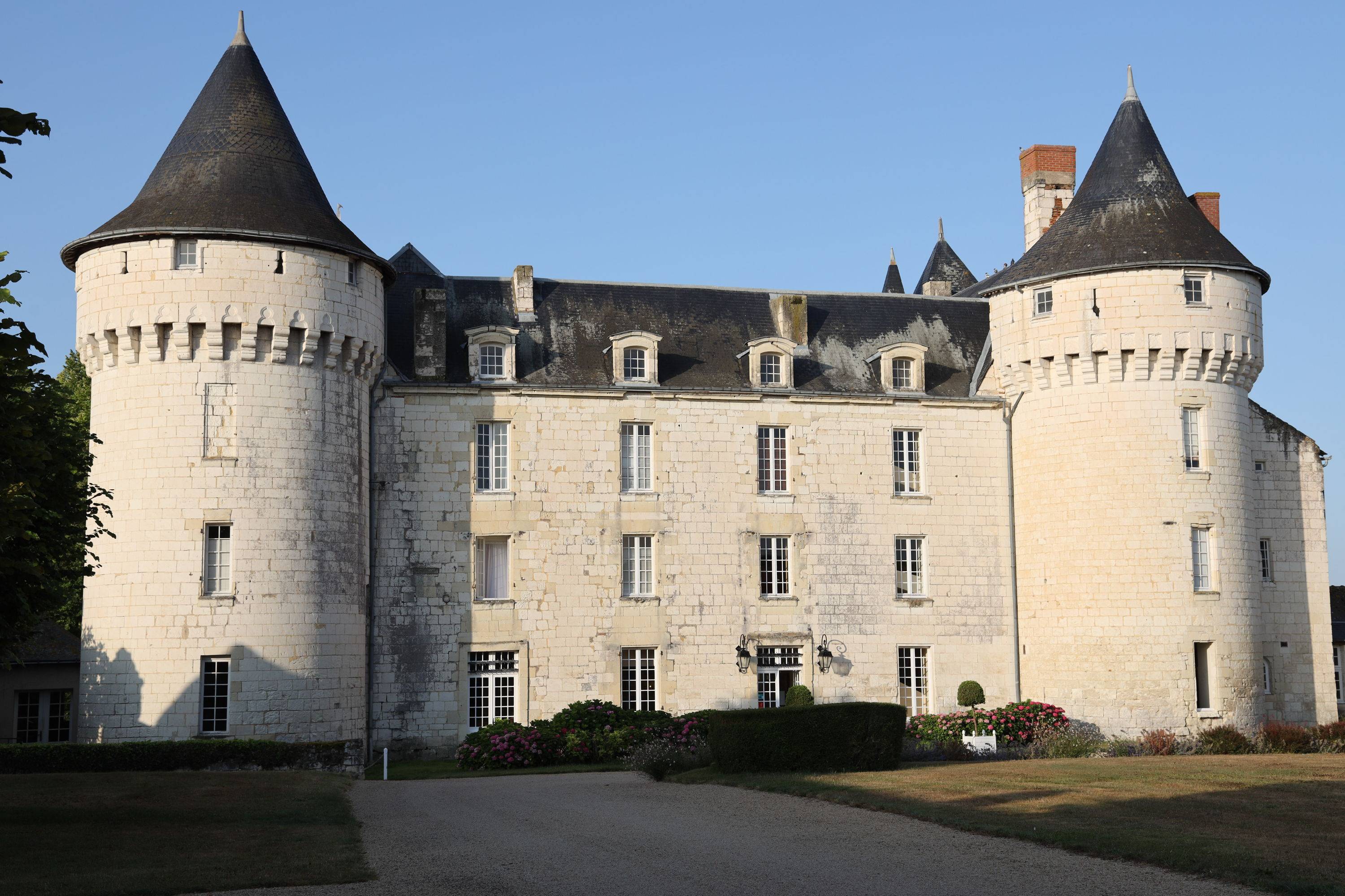Loue chambres et/ou château du Val de Loire - 40 couchages - Marçay