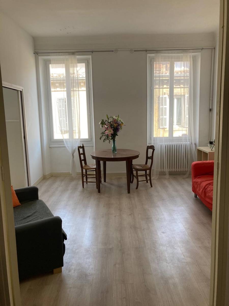 Loue appartement 79m² Marseille - bail meublé résidence secondaire ou logement de fonction