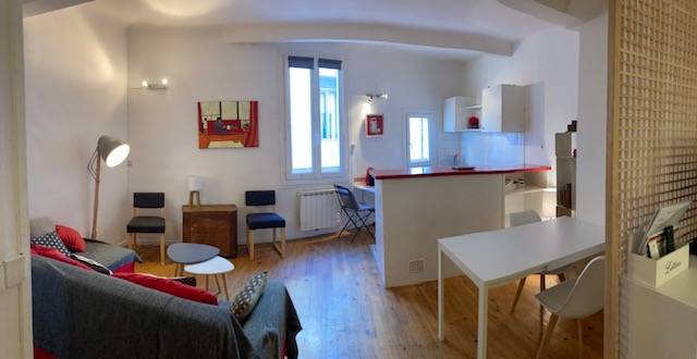 Loue grand studio de 31m² en centre ville Aix en Provence à partir de mai 2026