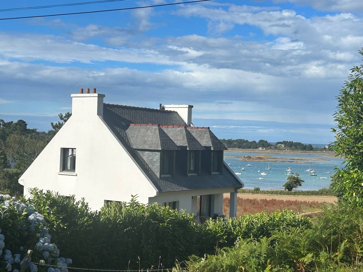 Loue maison Ker Mor à Port-Blanc, Côtes d’Armor - 5 chambres, 8 couchages, vue mer, plage à 200m à pied