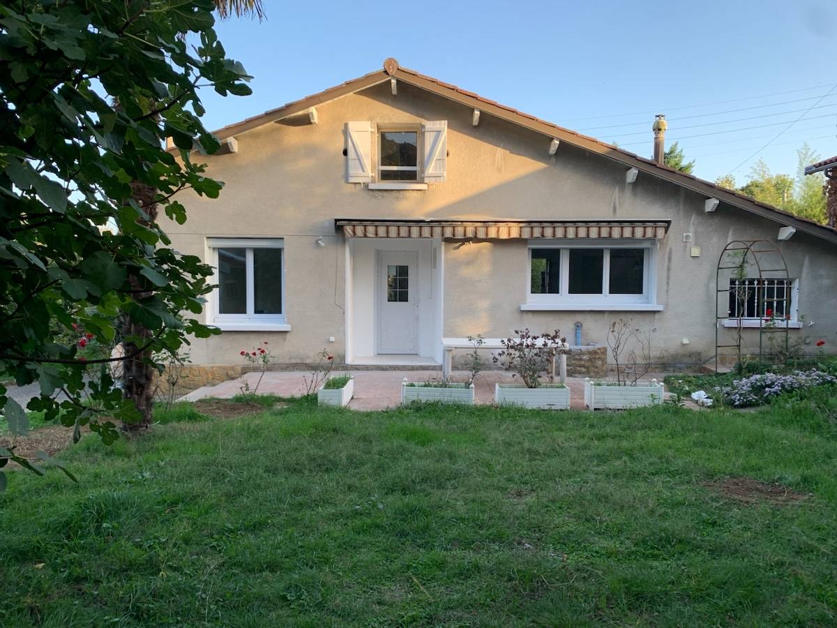 Loue Maison Ecully 3 chambres + bureau 90m² carrez (120m² utile) - Écully (69)