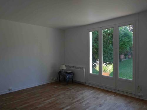 Loue maison individuelle 3 chambres 120m² sur terrain de 923m² - Buc (78)