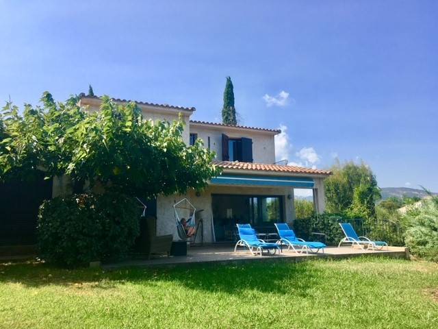 Loue maison à Ste Lucie de Porto Vecchio - 10 couchages