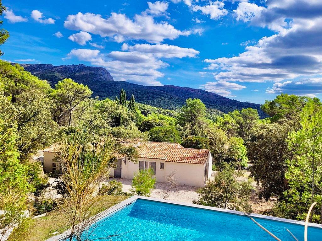 Loue maison avec piscine - 8 couchages, Vauvenargues (13)