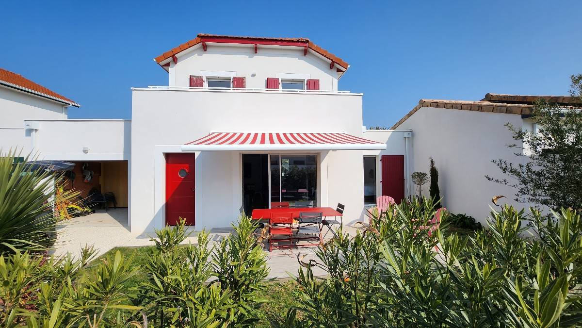 Loue maison avec piscine à Saint-Palais-sur-Mer - 3 chambres, 8 couchages