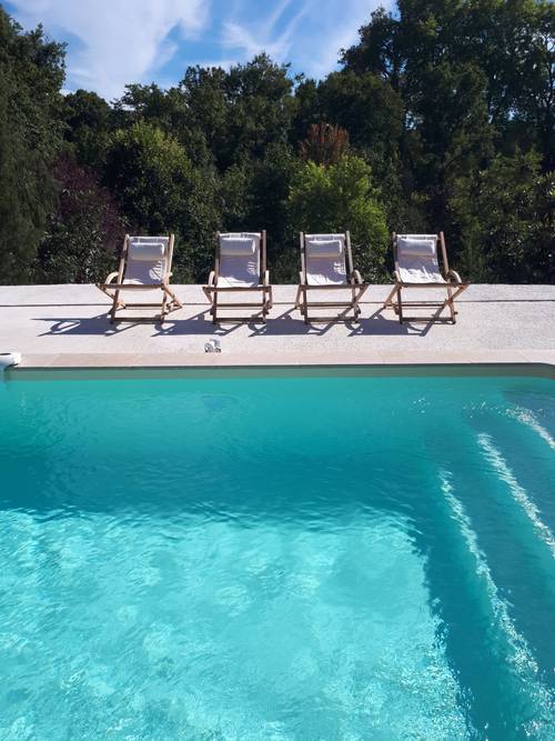 Loue maison style cottage dans la campagne bordelaise avec accès piscine - 2 couchages