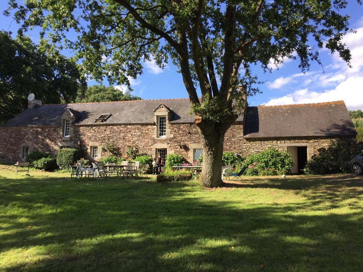 Loue maison charmante et familale en pleine campagne, au cœur du Morbihan - 10 couchages
