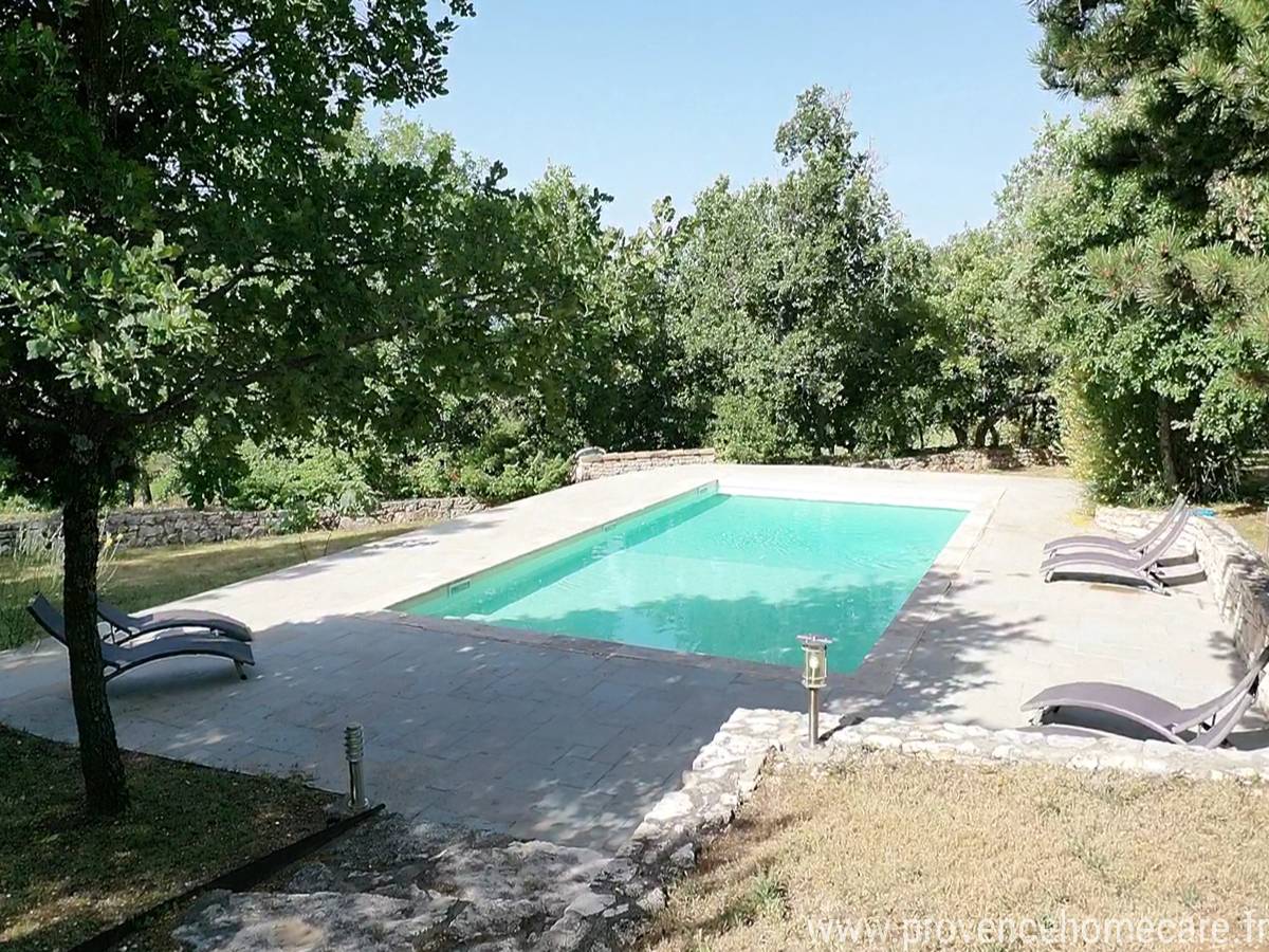 Loue La Poncette, maison de vacances en Provence, 8 couchages, piscine privée, grand terrain - Reillanne (04)