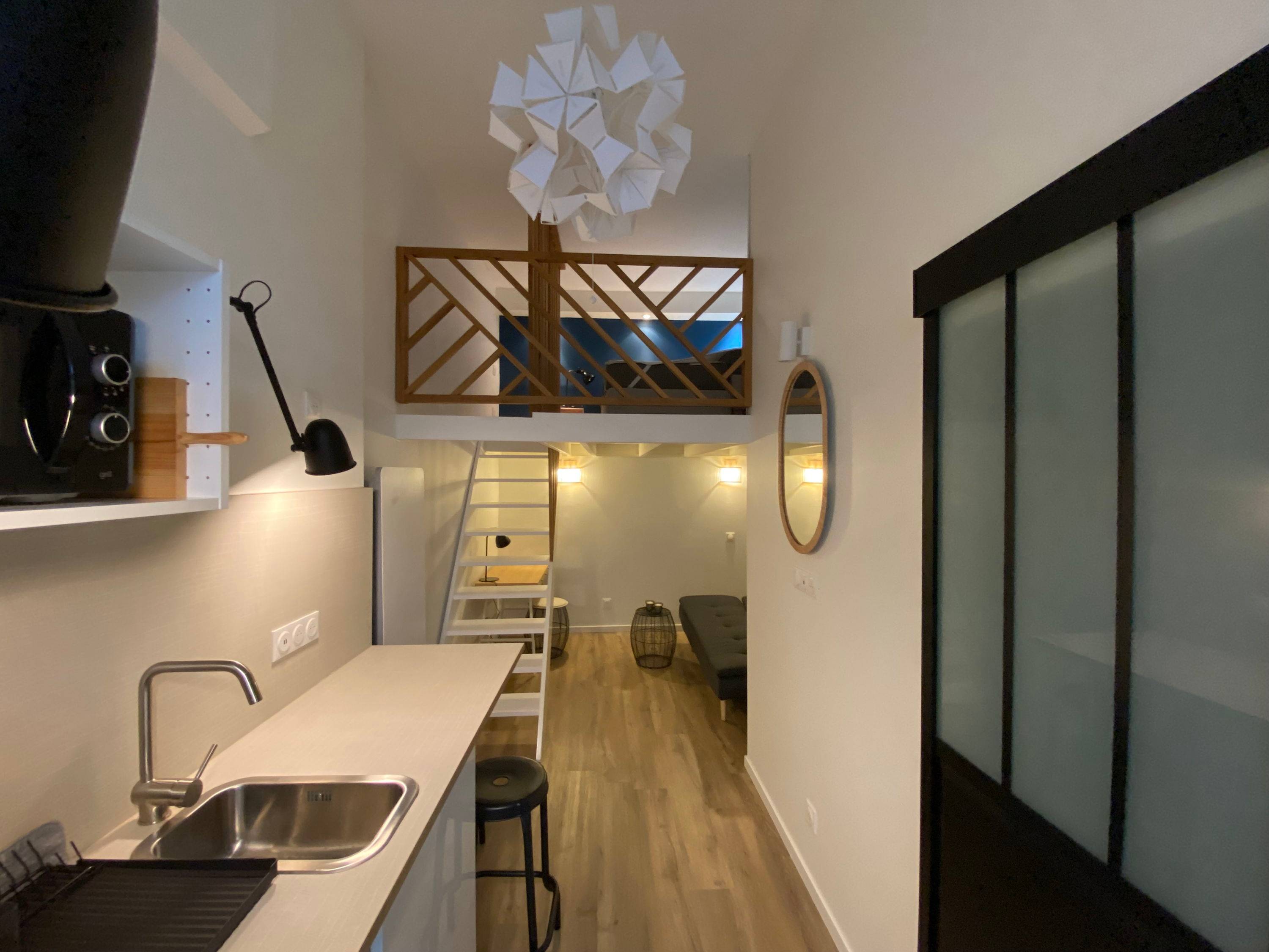 Loue studio meublé - 17m² - Lyon 6ème