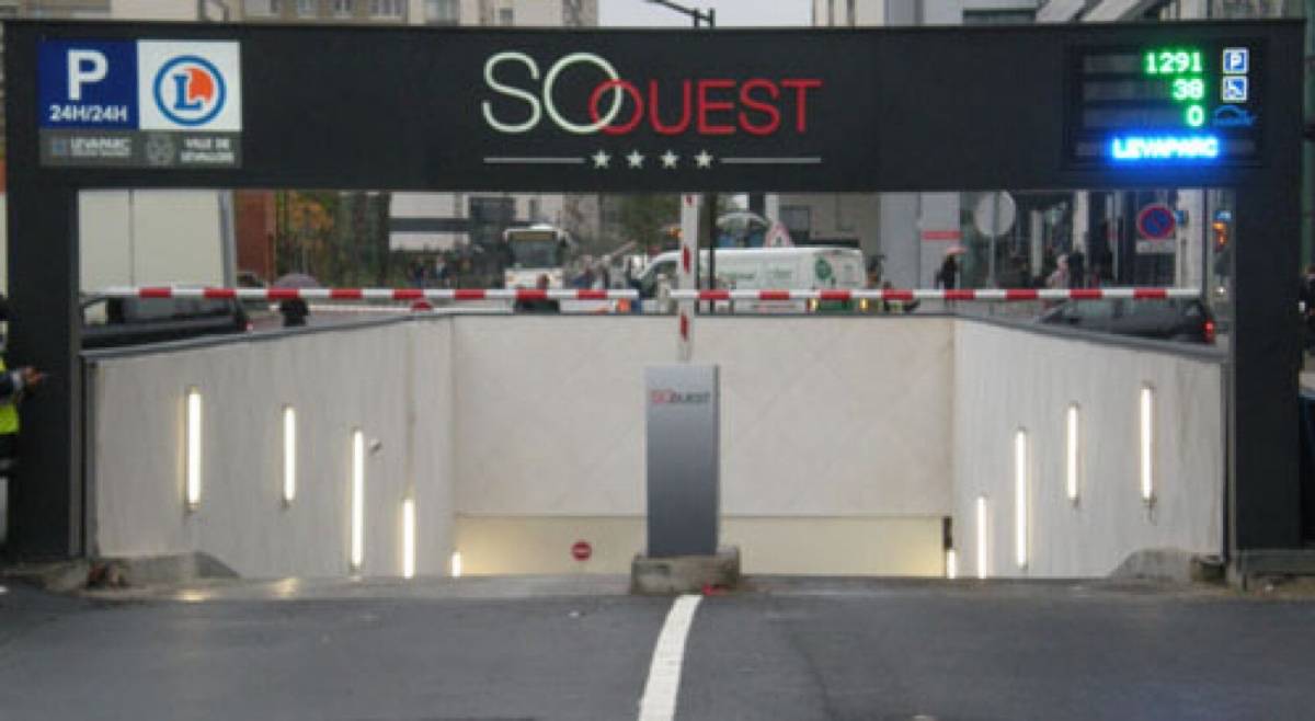 Loue - Parking Levallois Paris / Porte d’Asnières - 20m²