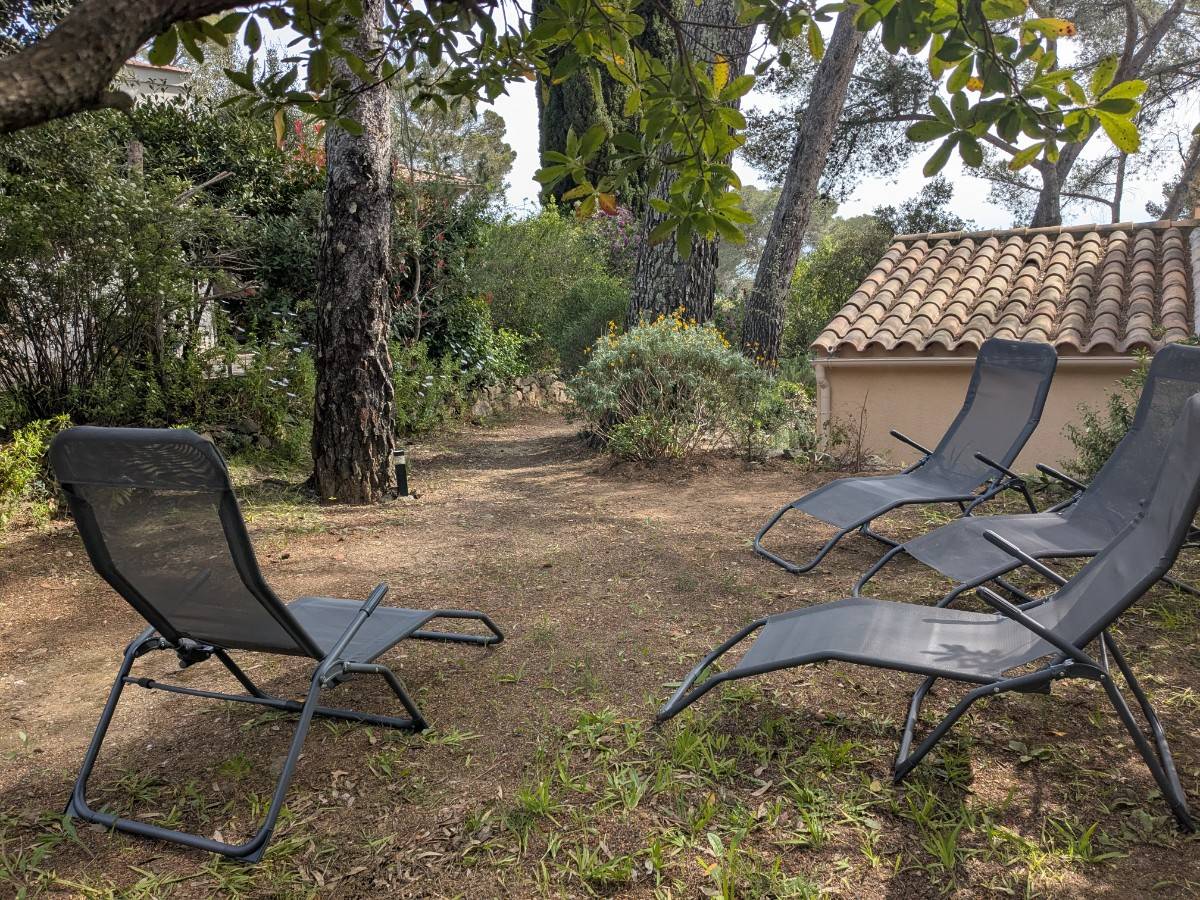 Loue maison mitoyenne à La Croix-Valmer - 4 couchages