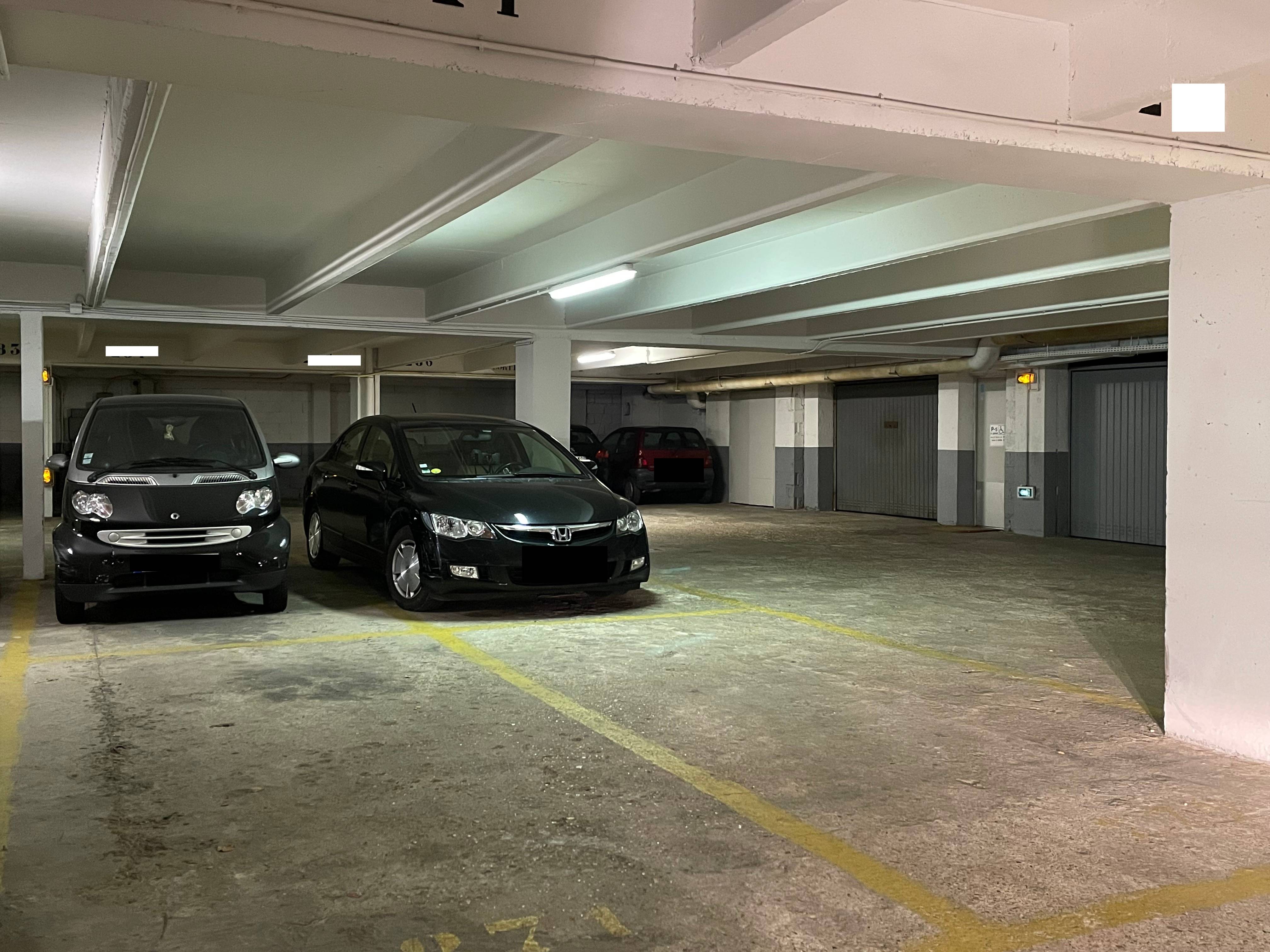 Loue place de parking, Garches (92)