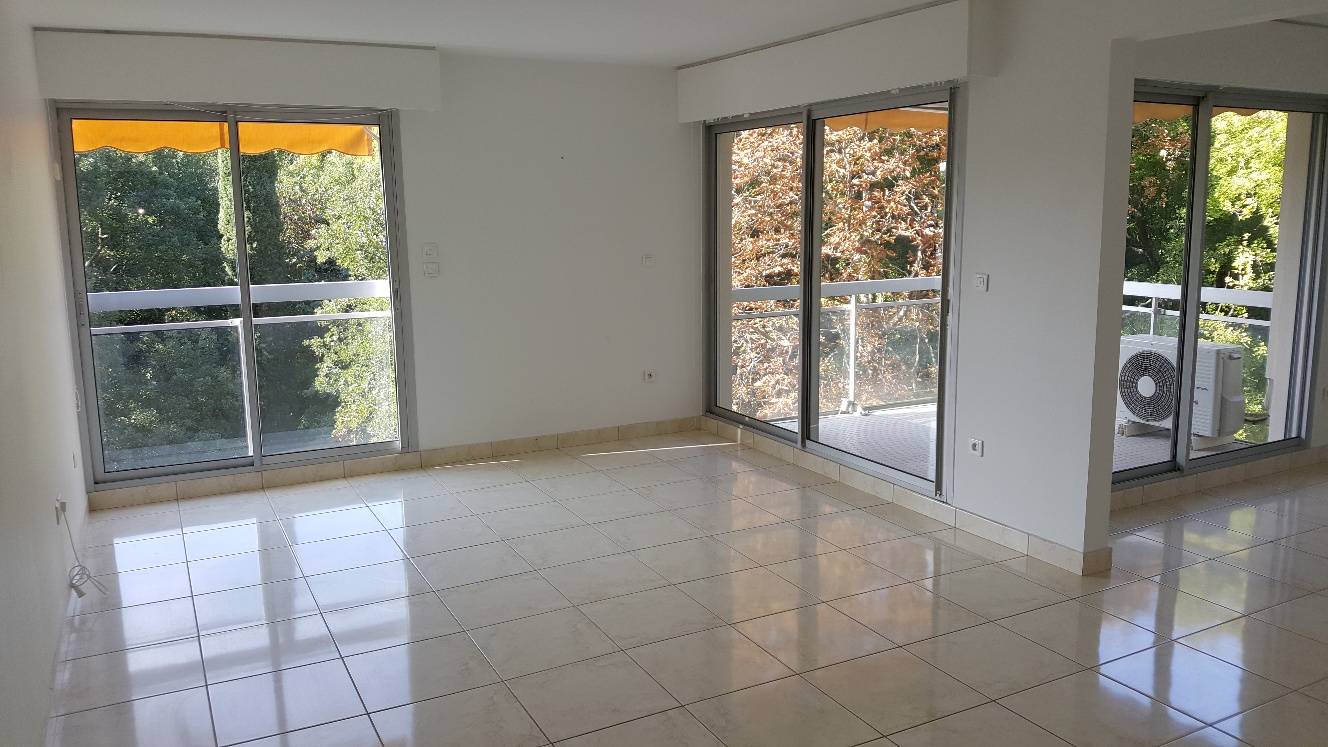 Loue appartement 67m²