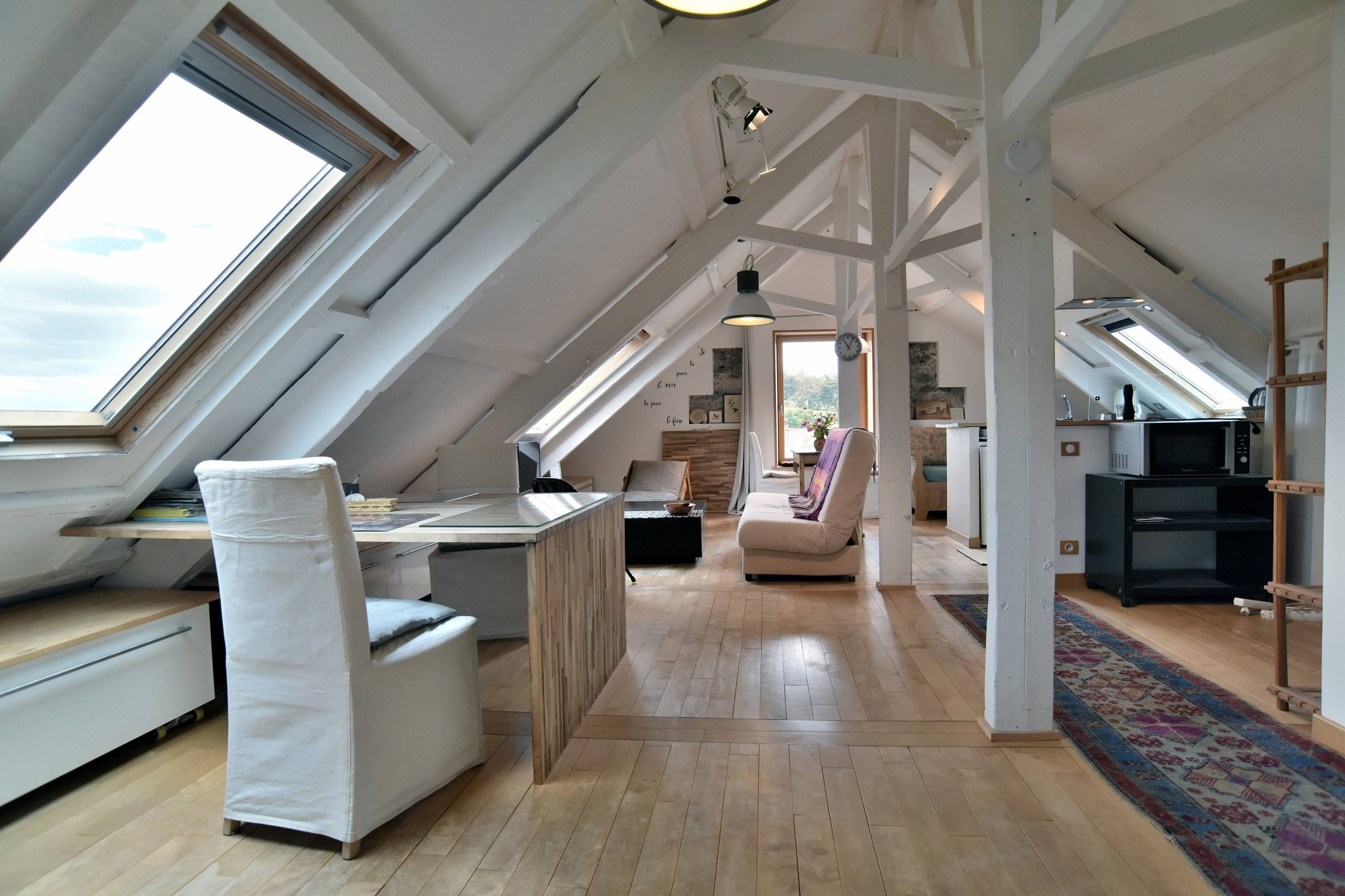 Loue appartement très grand studio au 3ème étage - 4 couchages - maison d’Armateur Dahouët Côtes d’Armor