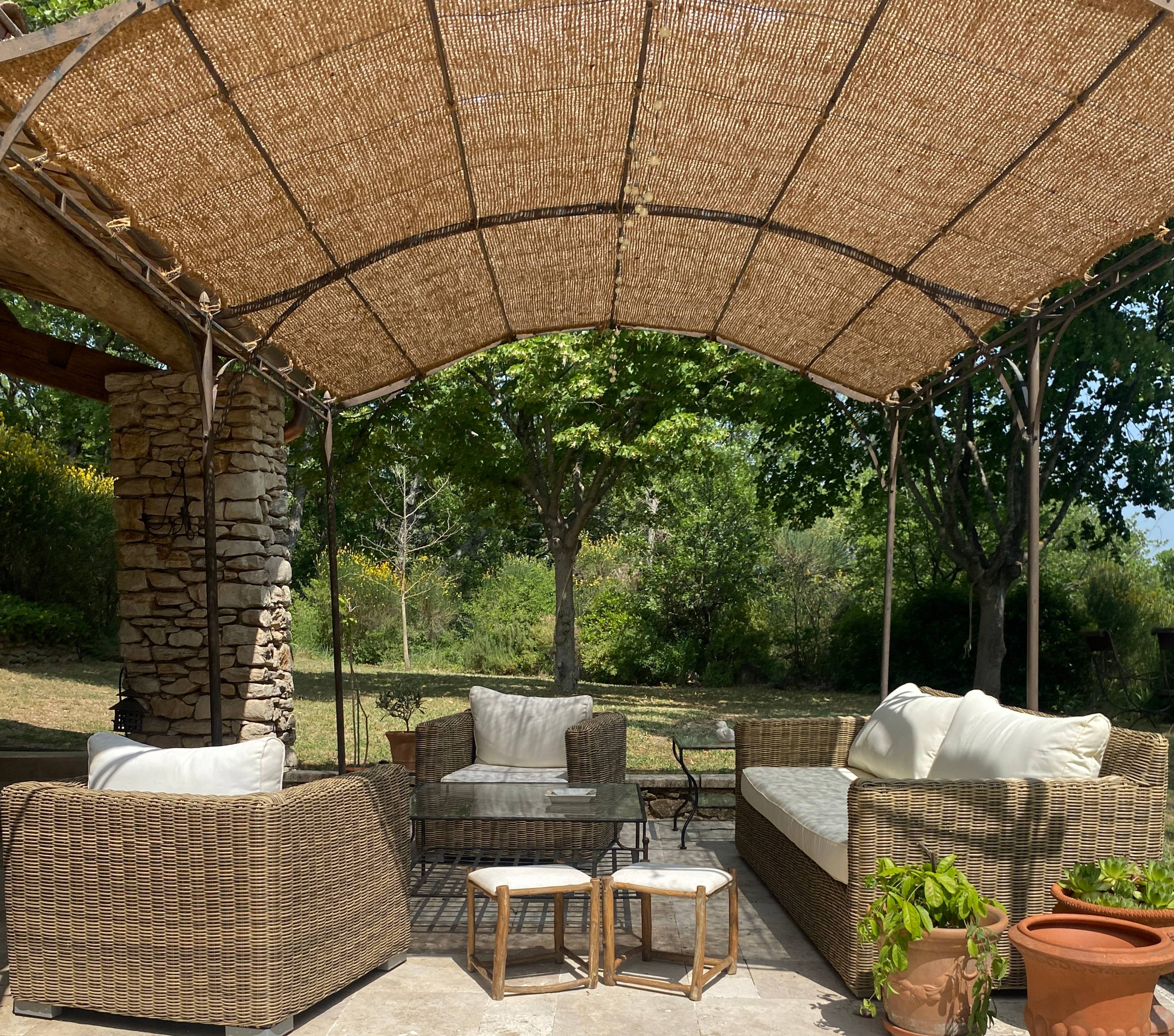 Loue maison climatisée 5 chambres avec piscine - 9 couchages - Saignon (84)
