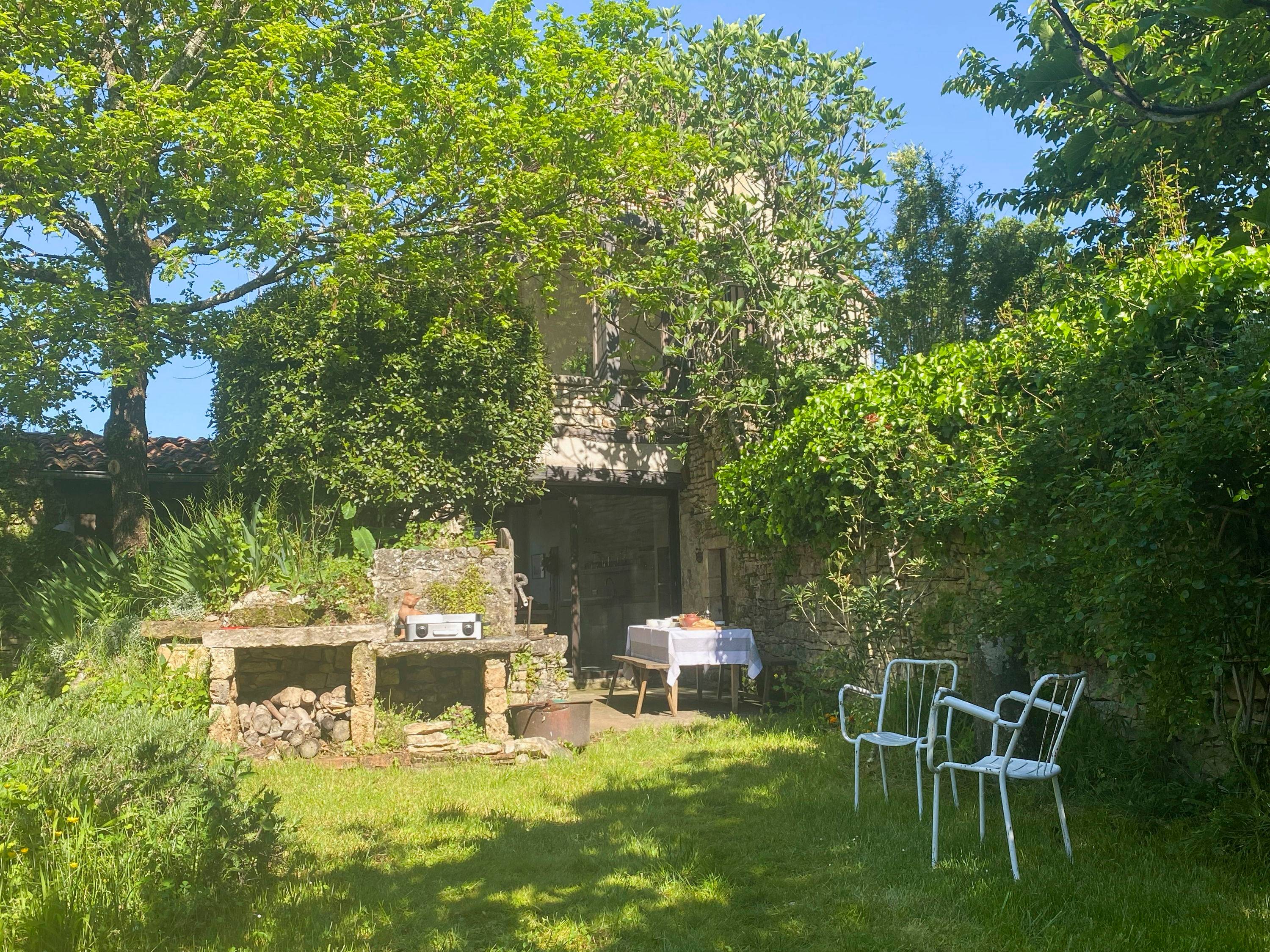 Loue Maison, grand jardin clos, Martel (Lot - 46), village médiéval - 2 ch, 5 couchages