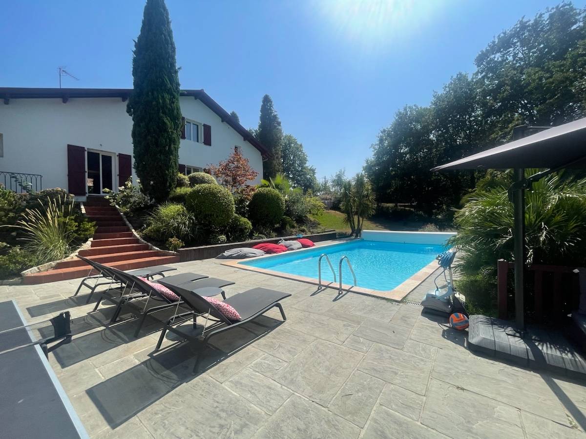 Loue villa à proximité de Biarritz (64) - 7 chambres, 14 couchages