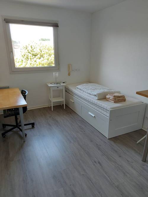 Loue Studio Bordeaux St Genès - Parfait état - 19m²
