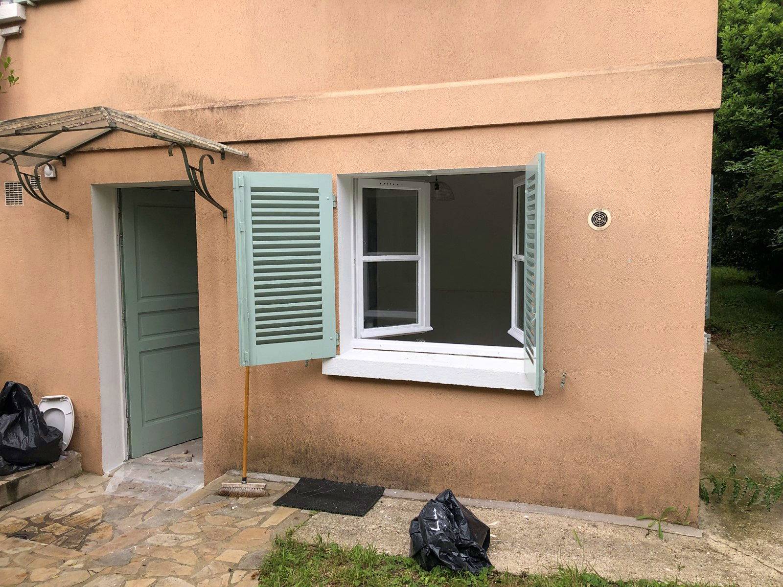 Loue maison - 17m² - Sèvres