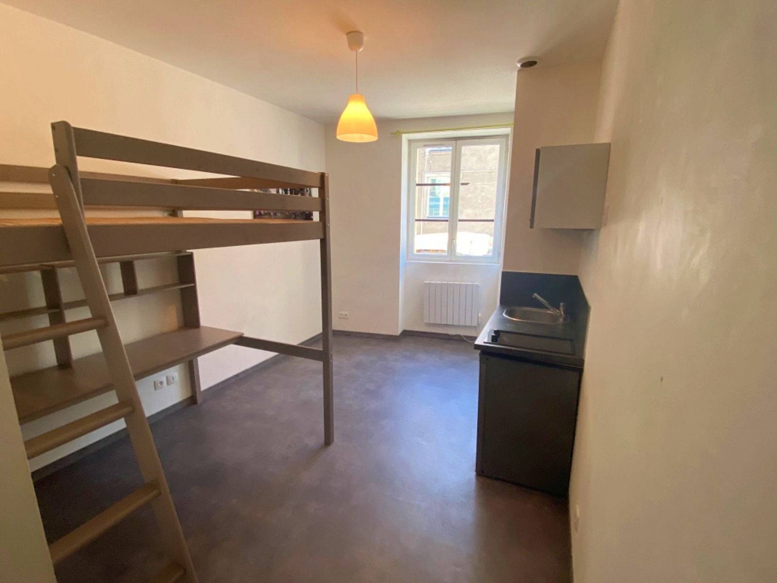 Loue appartement 16m²