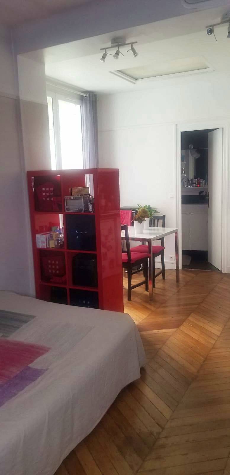 Loue studio meublé Paris 15ème - 22m²