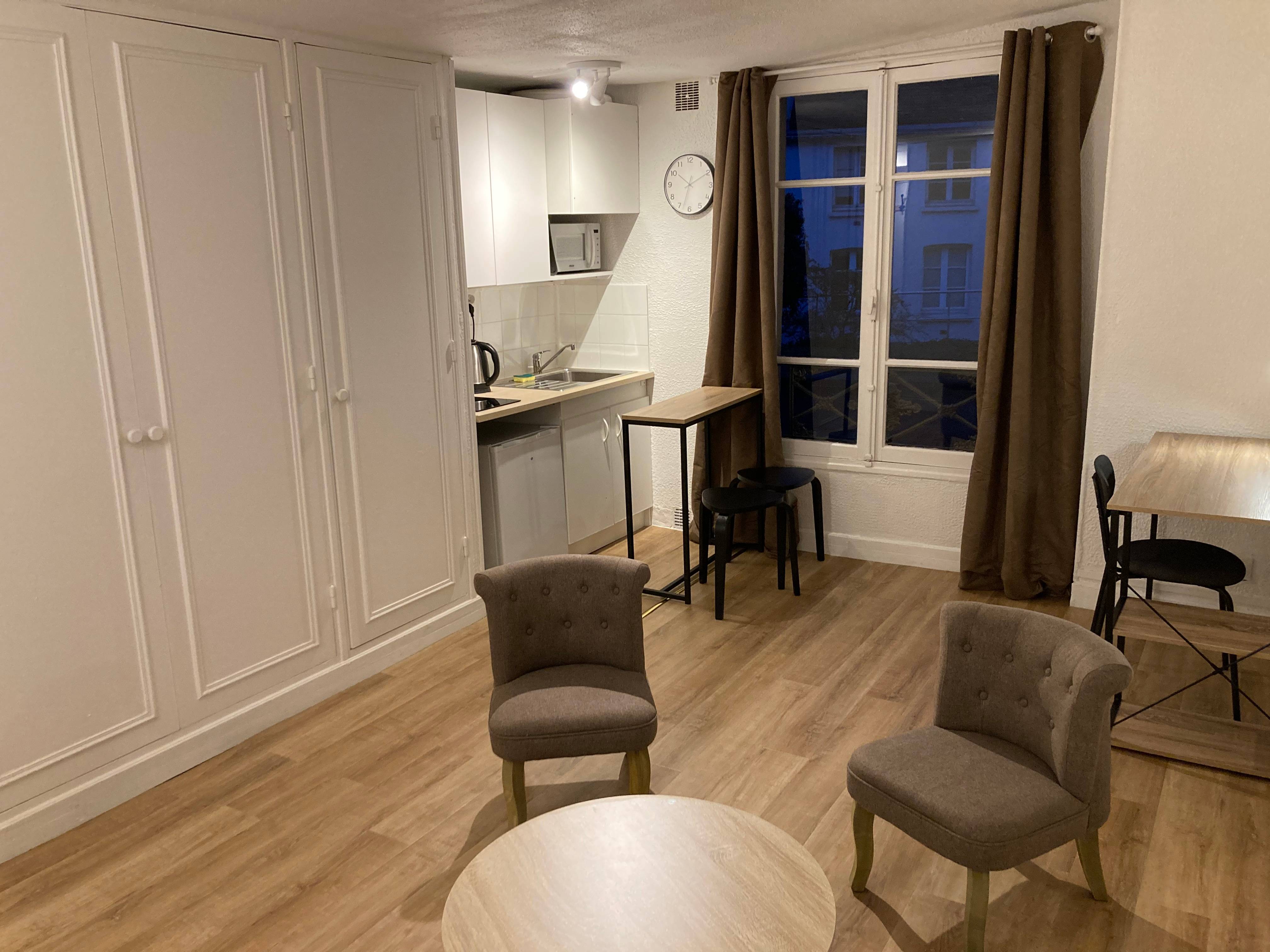 Loue Studio Meublé - Paris 5ème- 21m²