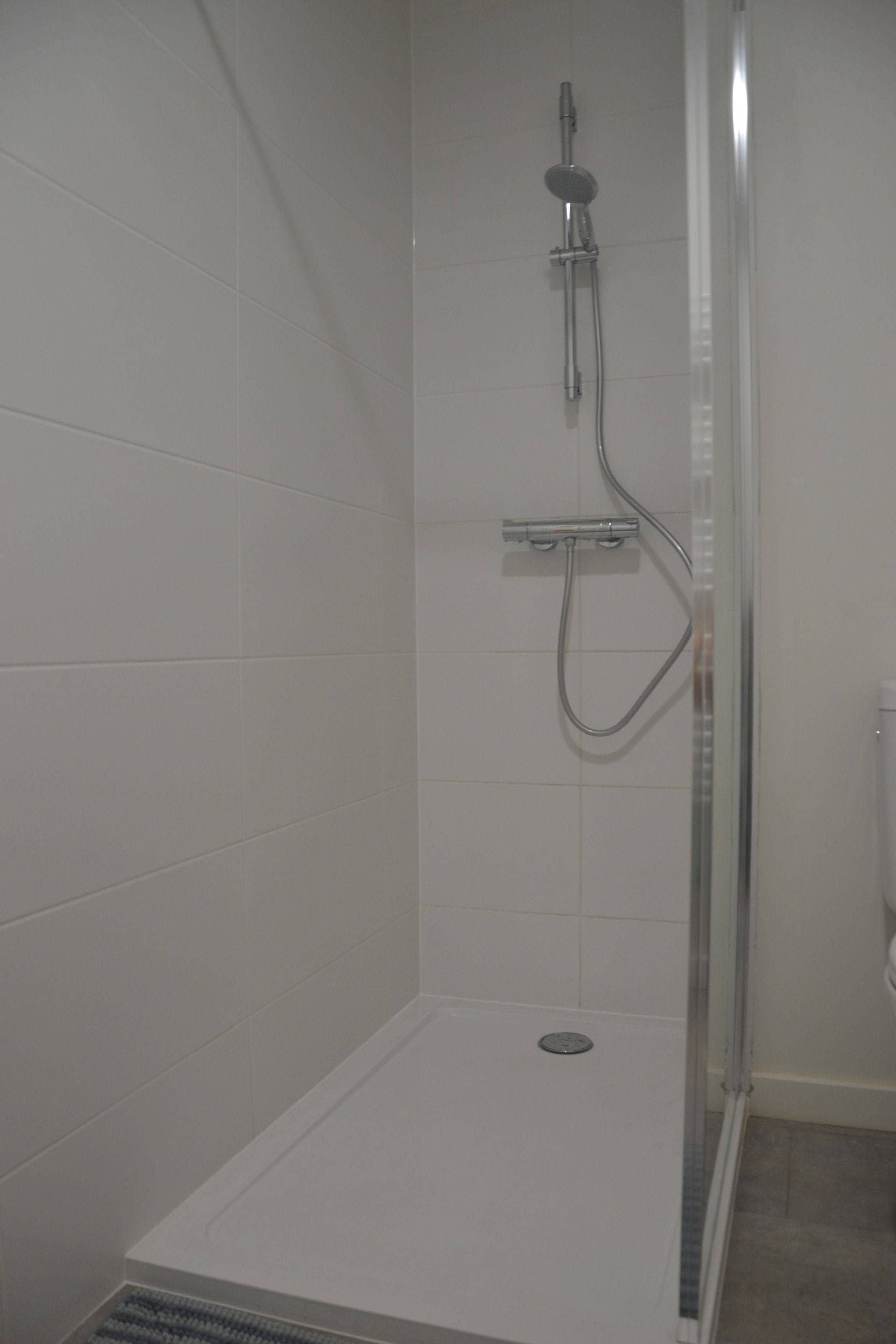 Loue studio meublé refait à neuf - 32m² - Dijon centre Godrans Montchapet