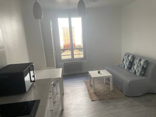 Loue studio meublé refait à neuf - 19m² - Paris 19ème