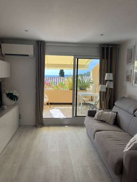 Loue studio Pramousquier - 2 couchages - Le Lavandou (83)