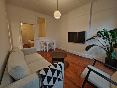 Loue appartement dans une townhouse historique rénovée de 1910 - 4 couchages