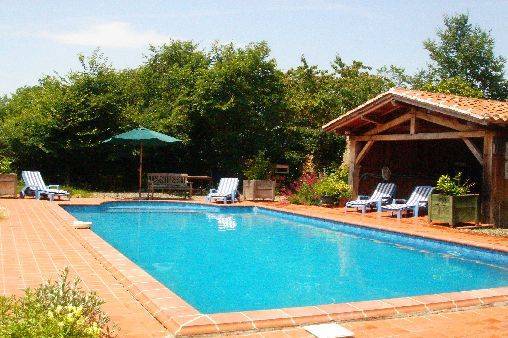 Loue maison de maître XIXème - piscine privée - vue Pyrénées - 6 couchages - Mirannes (32)