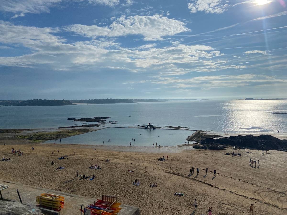 Loue appartement Saint-Malo Intra Muros avec parking - 3 chambres, 6 couchages