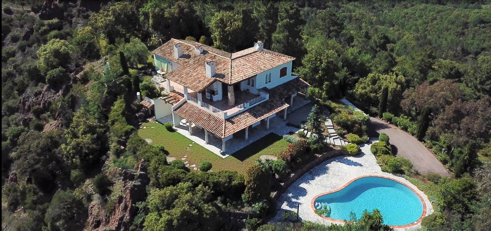 Loue villa pour événements