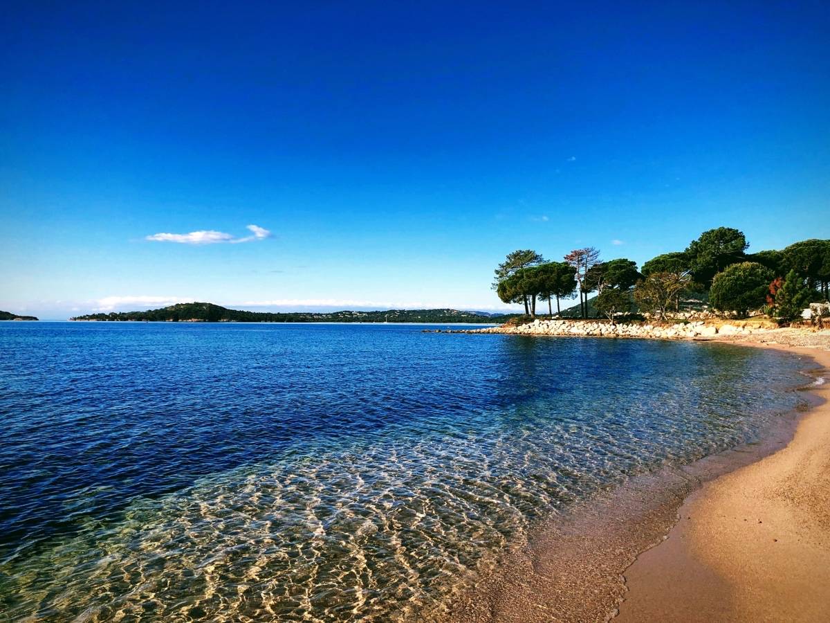 Loue villa pieds dans l’eau, Pinarello, proche Porto Vecchio, 8 couchages