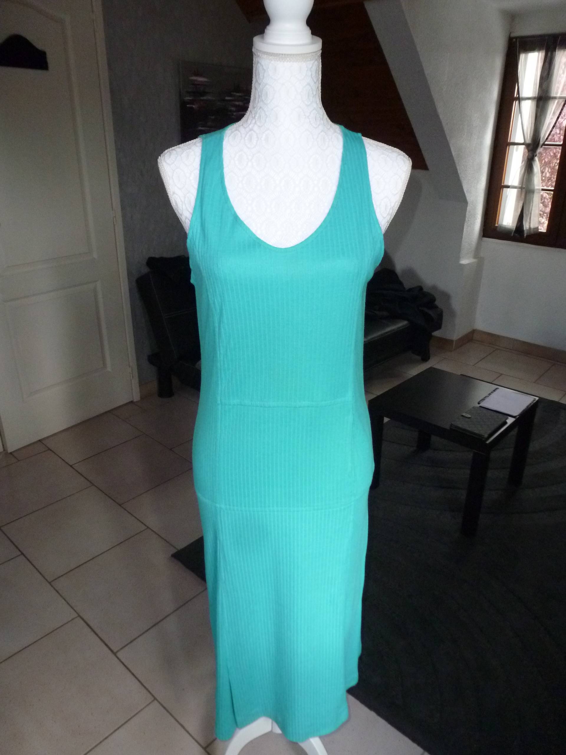 Robe longue jersey taille 40 très bon état