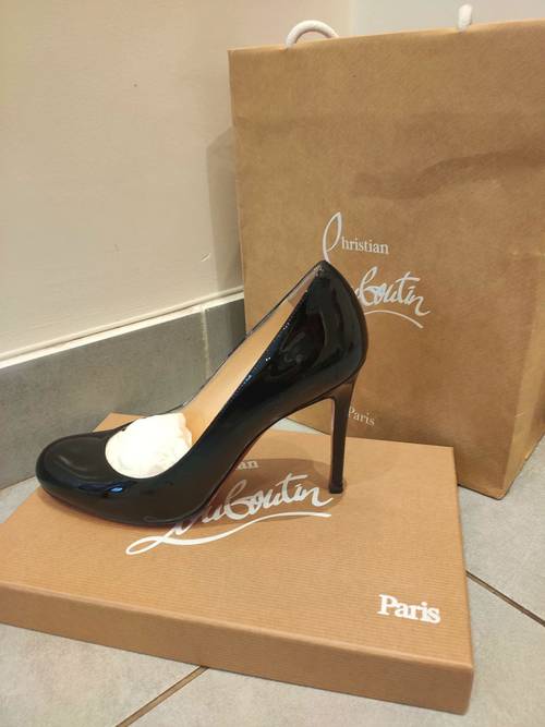 Louboutin simple pump 100 T38.5 avec facture