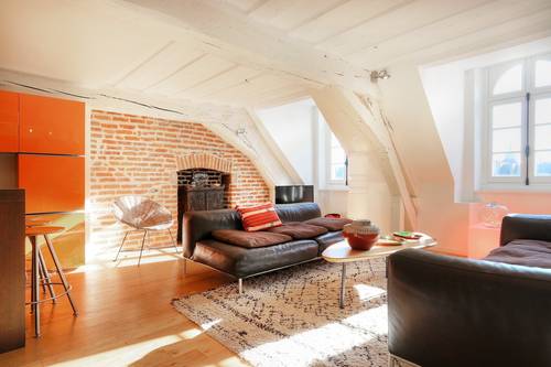 Loue grand T4 d’exception meublé, en duplex de 109m² – Rennes (35) Place de la Mairie
