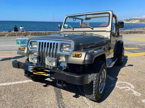 A louer Jeep Wrangler YJ
